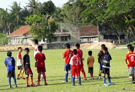 Latian Rutin Sekolah Sepakbola (SSB) Desa Gadingsari