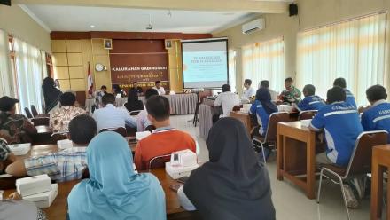 Penyaluran Bantuan Pangan Non Tunai PPBMP di Kalurahan Gadingsari